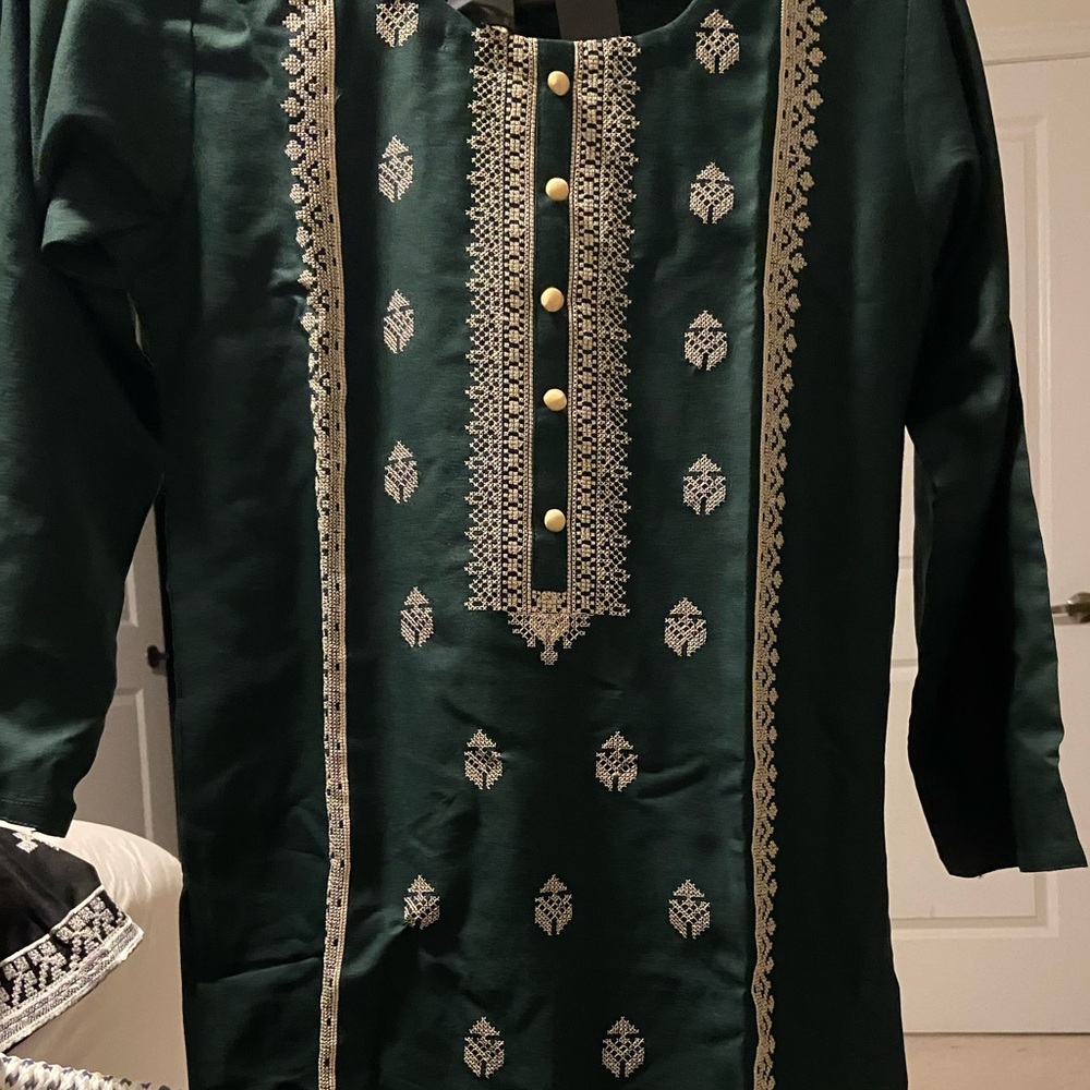 Embroidered kurta